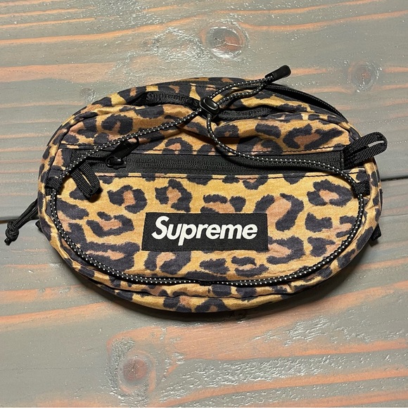 Supreme Waist Bag - Picture 1 of 6